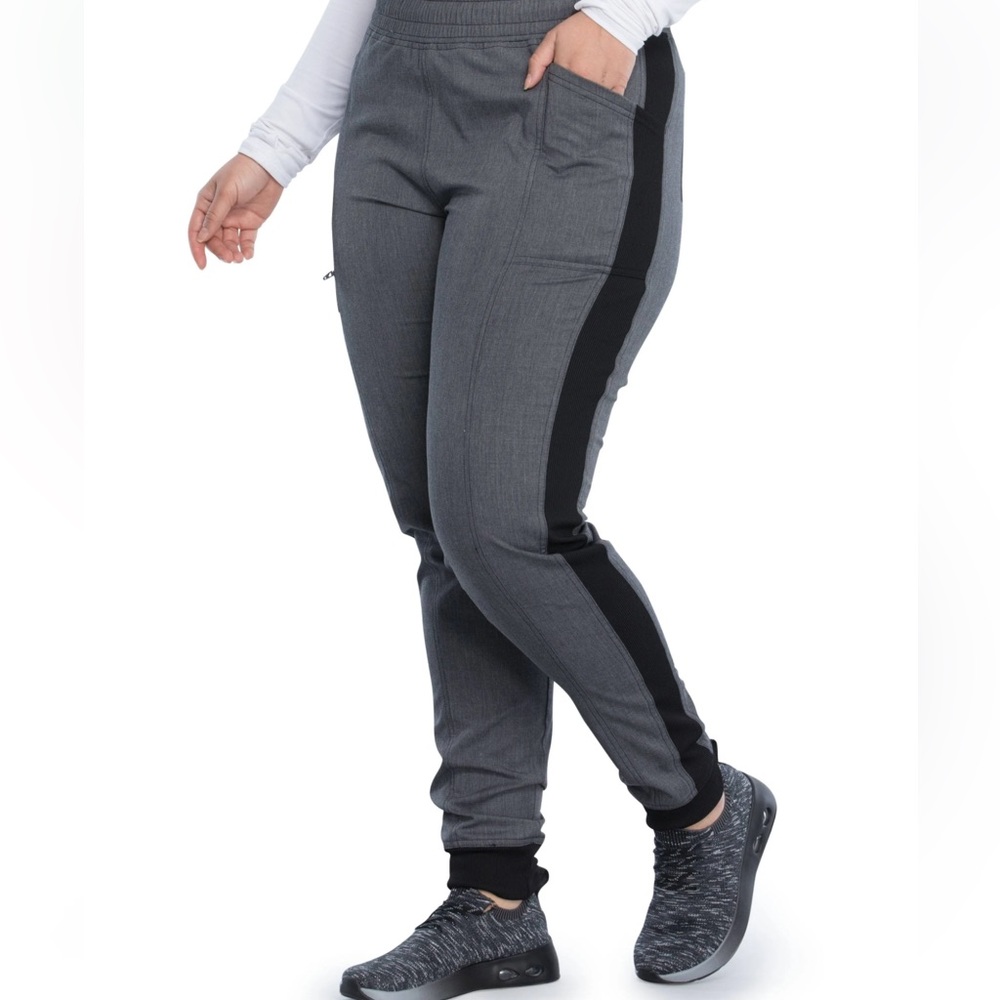 Dickies Balance Women’s Mid Rise Jogger Scrub Pant